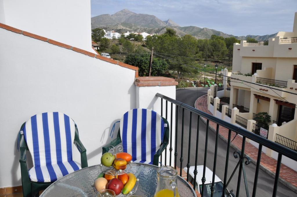 Nerja Paradise Rentals - Chimenea Apts الغرفة الصورة