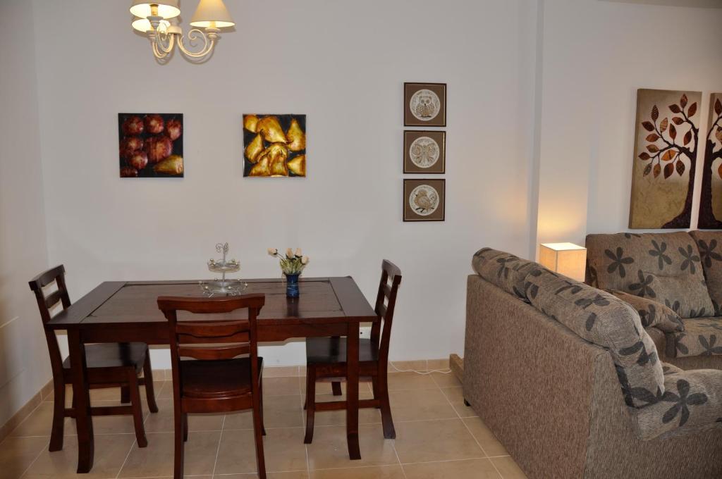 Nerja Paradise Rentals - Chimenea Apts الغرفة الصورة